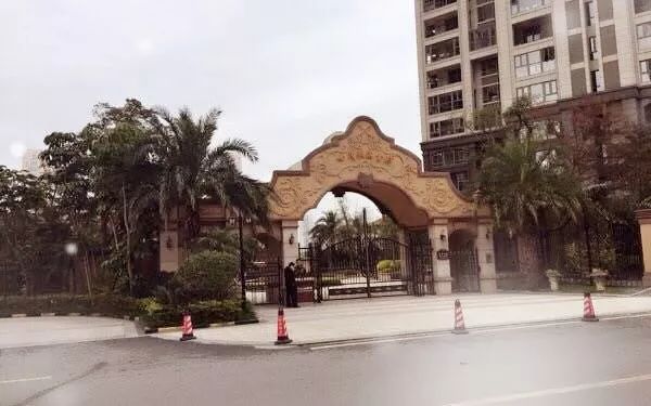 世茂湖首府D区 房东直租免中介费,免物业费宽带费