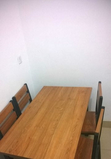 全新防火板餐桌一套400免费送货到家