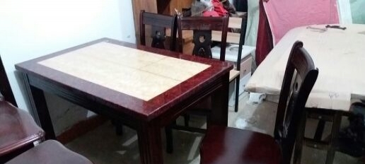 石头餐桌配4椅980元,全新包送货