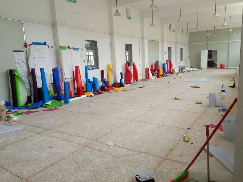 正规厂房700平方 含水泥空地